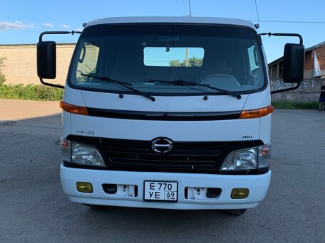2011 Hino Series 300 (Dutro), белый, 3050000 рублей, вид 1
