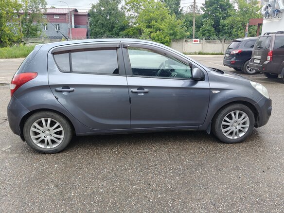 2010 Hyundai i20 I, серый, 500000 рублей - вид 5