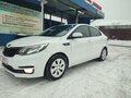 2017 Kia Rio III Рестайлинг, белый, 1100000 рублей - вид 1