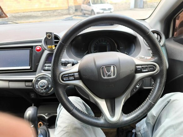 2013 Honda Insight II Рестайлинг, белый, 935000 рублей - вид 15