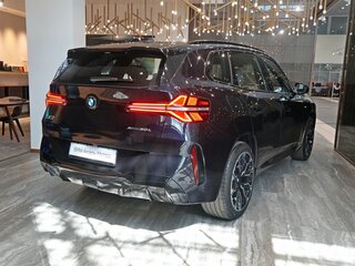 2026 BMW X3 Long 30L xDrive IV (G45/G48), чёрный, 7200000 рублей, вид 4