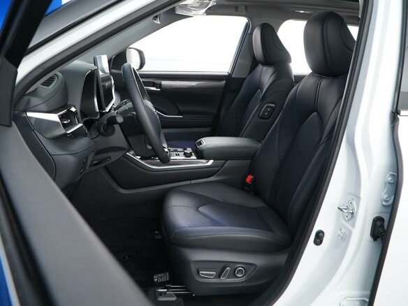 2025 Toyota Highlander IV (XU70), белый - вид 9