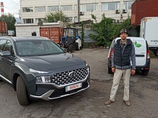 2022 Hyundai Santa Fe IV Рестайлинг, серый, 4200000 рублей, вид 4
