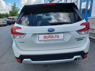 2019 Subaru Forester MHEV V, белый, 2350000 рублей, вид 4
