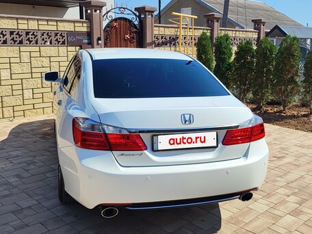 2013 Honda Accord IX, белый, 1700000 рублей, вид 2