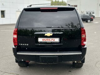 2013 Chevrolet Tahoe 6AT III, чёрный, 2800000 рублей, вид 3