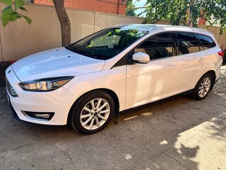 2017 Ford Focus III Рестайлинг, белый, 1150000 рублей, вид 1