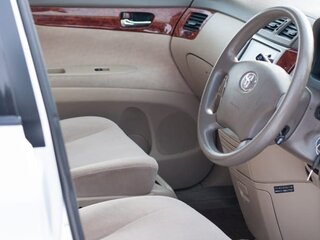 2003 Toyota Ipsum II (M20) Рестайлинг, серебристый, 750000 рублей, вид 4