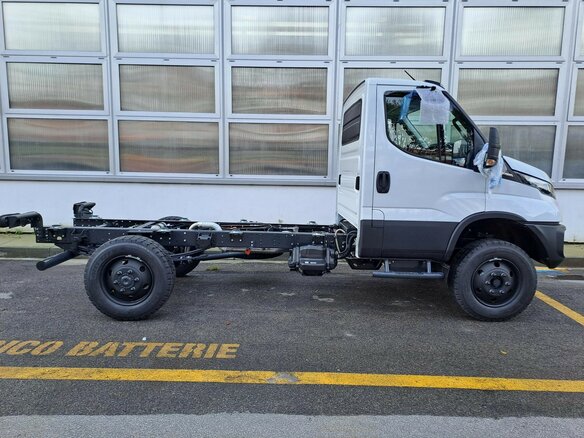 2026 Iveco Daily, белый, 16525563 рублей - вид 3
