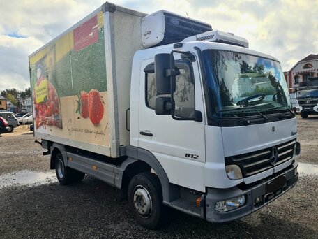 2005 Mercedes-Benz Atego, белый, 2000000 рублей, вид 3