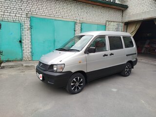 2000 Toyota Lite Ace V, серебристый, 650000 рублей, вид 4