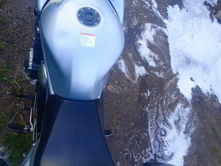 2005 Suzuki Bandit 1200, серебристый, 350000 рублей, вид 1