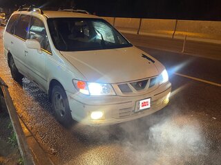 1999 Nissan Presage I, белый, 313000 рублей, вид 2