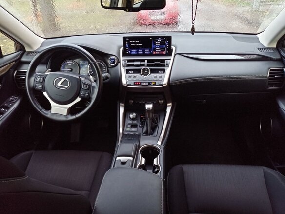 2018 Lexus NX 300h I Рестайлинг, серый, 3270833 рублей - вид 3