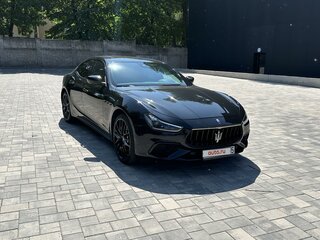 2020 Maserati Ghibli S Q4 III Рестайлинг 2, чёрный, 5490000 рублей, вид 3