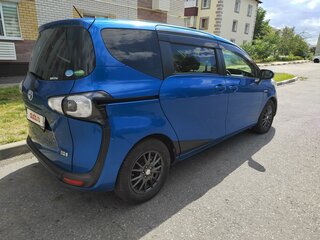 2017 Toyota Sienta II, синий, 1600000 рублей, вид 5