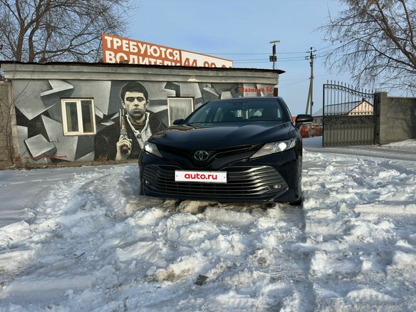 2019 Toyota Camry VIII (XV70), чёрный, 3150000 рублей - вид 2