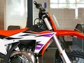 2024 KTM 350 SX F, белый, 1359900 рублей - вид 4