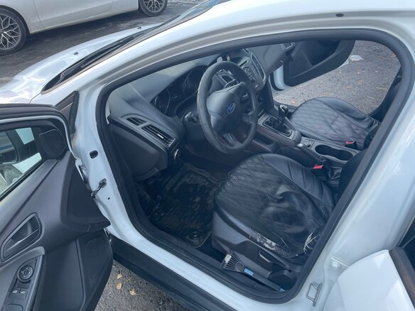 2013 Ford Focus III, белый, 650000 рублей - вид 9