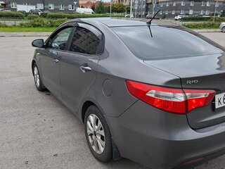 2014 Kia Rio 6-speed III, серый, 845000 рублей, вид 5