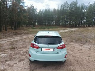 2017 Ford Fiesta Mk7, зелёный, 1000000 рублей, вид 4