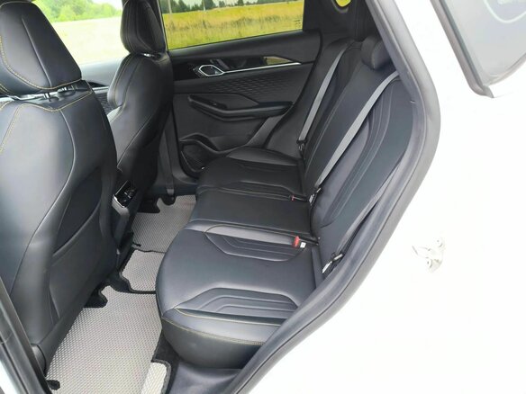 2025 Geely Binyue L, белый, 2220000 рублей - вид 21