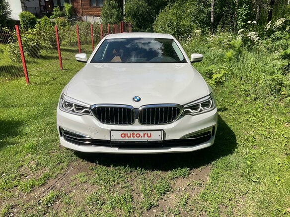 2018 BMW 5 серии 530i xDrive VII (G30/G31/G38), белый, 4490000 рублей - вид 2
