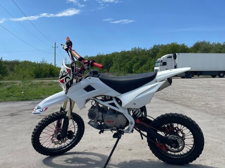 2022 Kayo Basic TT140, белый, 75000 рублей, вид 1