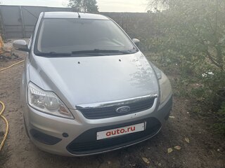 2008 Ford Focus II Рестайлинг, серебристый, 400000 рублей, вид 1