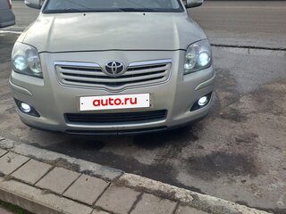 2007 Toyota Avensis II Рестайлинг, серебристый, 800000 рублей, вид 1