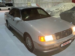 1995 Toyota Crown IX (S140), белый, 750000 рублей, вид 3
