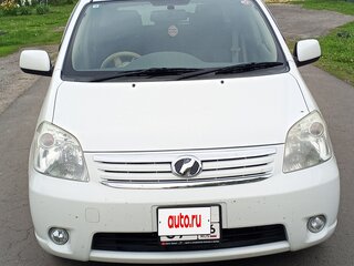 2010 Toyota Raum II, белый, 1800000 рублей, вид 1