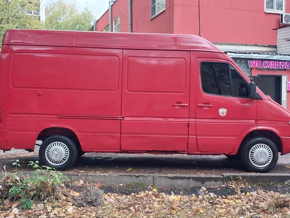 1998 Mercedes-Benz Sprinter, красный, 500000 рублей - вид 4