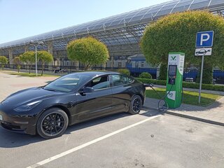 2022 Tesla Model 3 Long Range I, чёрный, 3700000 рублей, вид 1