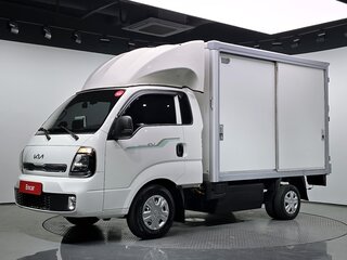 2024 Kia Bongo, белый, 3043000 рублей, вид 1