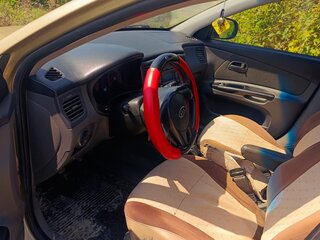 2010 Kia Rio II Рестайлинг, бежевый, 400000 рублей, вид 5