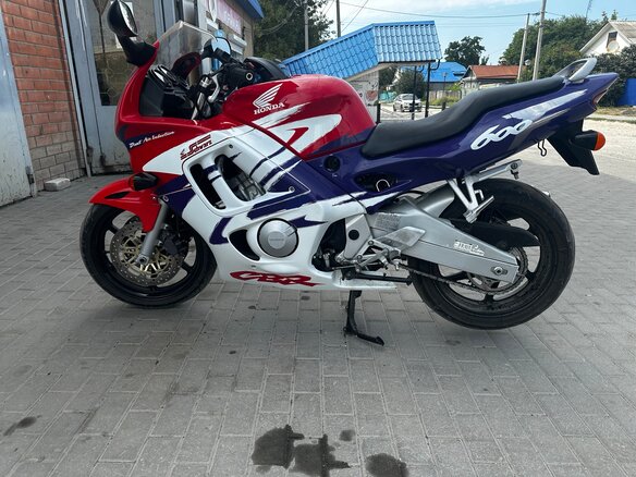 1998 Honda CBR 600F, белый, 360000 рублей - вид 5
