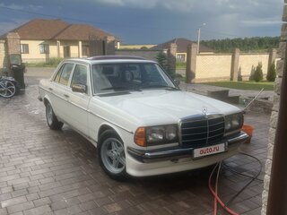 1985 Mercedes-Benz W123 200 5-speed, белый, 1300000 рублей, вид 1