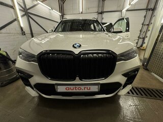 2021 BMW X7 30d I (G07), белый, 8800000 рублей, вид 2