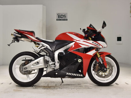 2012 Honda CBR 600RR, красный, 750000 рублей, вид 1