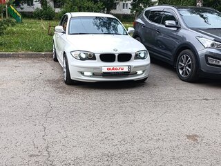 2010 BMW 1 серии 116i I (E81/E82/E87/E88) Рестайлинг, белый, 824000 рублей, вид 3