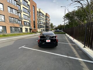 2016 Toyota Prius IV (XW50), чёрный, 1680000 рублей, вид 3