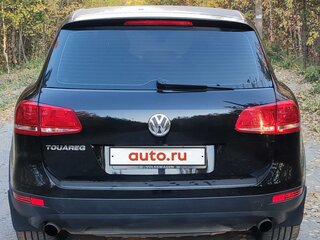 2013 Volkswagen Touareg II, чёрный, 2200000 рублей, вид 3