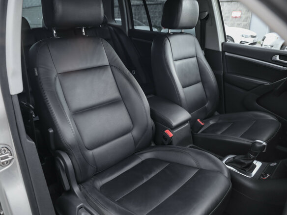2016 Volkswagen Tiguan I Рестайлинг, серебристый - вид 22