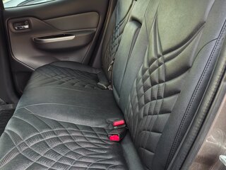 2017 Mitsubishi L200 V, коричневый, 2600000 рублей, вид 5