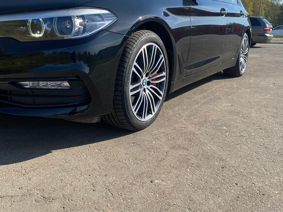 2018 BMW 5 серии 520d xDrive VII (G30/G31/G38), чёрный, 3500000 рублей