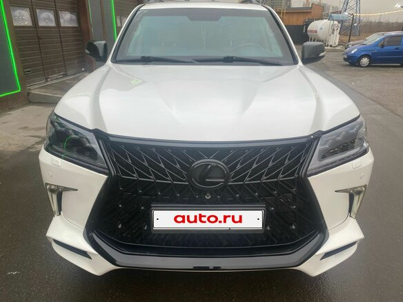 2010 Lexus LX 570 III, белый, 7500000 рублей - вид 1