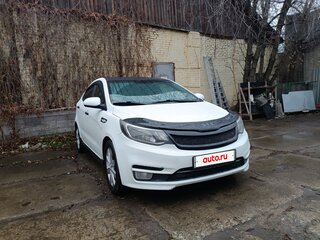 2017 Kia Rio III Рестайлинг, белый, 620000 рублей, вид 2