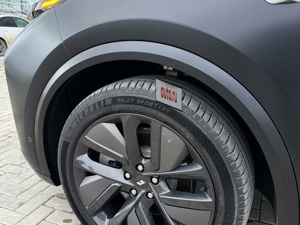 2024 Li Auto (Lixiang) L9 52.3 kWh I Рестайлинг, чёрный, 9000000 рублей - вид 13
