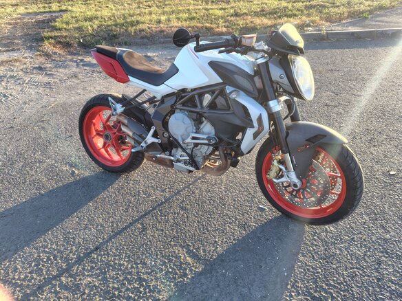 2014 MV Agusta Brutale 800, белый, 750000 рублей - вид 10